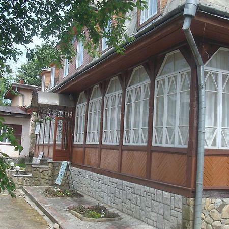 Prut Hotel Яремче Екстериор снимка