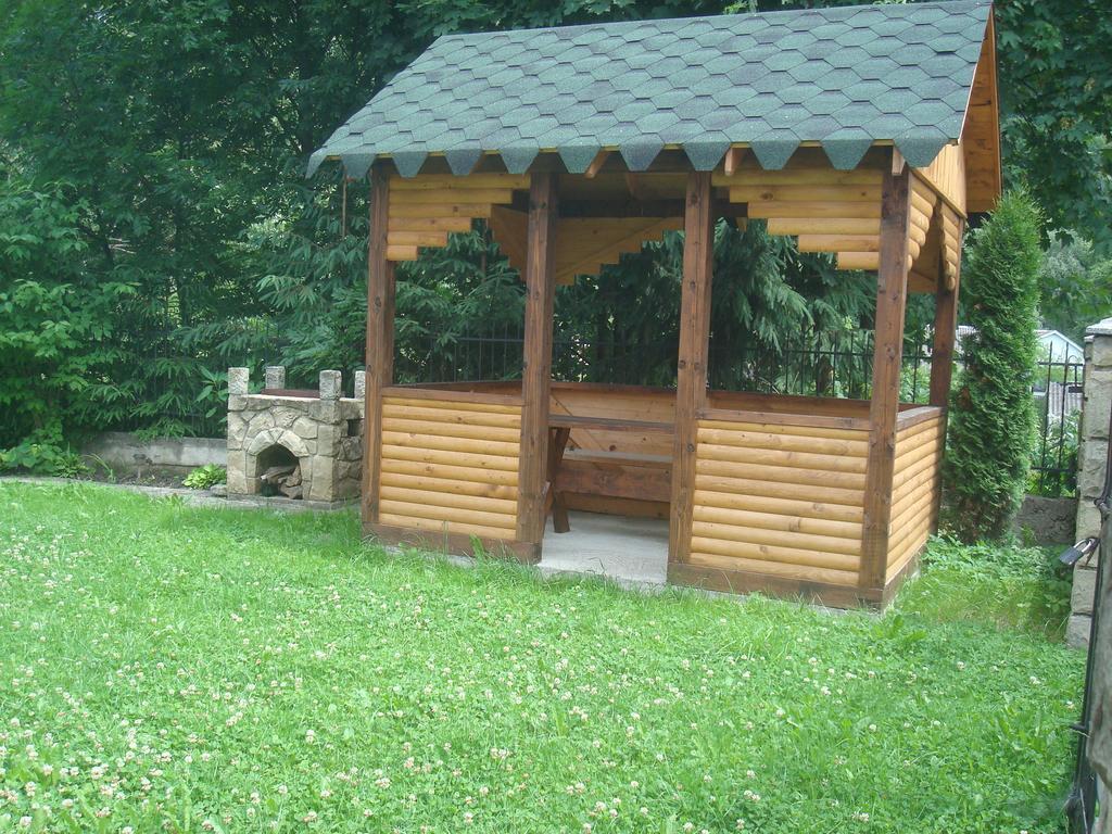 Prut Hotel Яремче Екстериор снимка