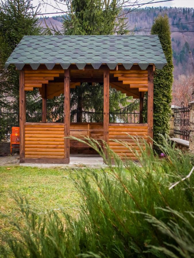 Prut Hotel Яремче Екстериор снимка