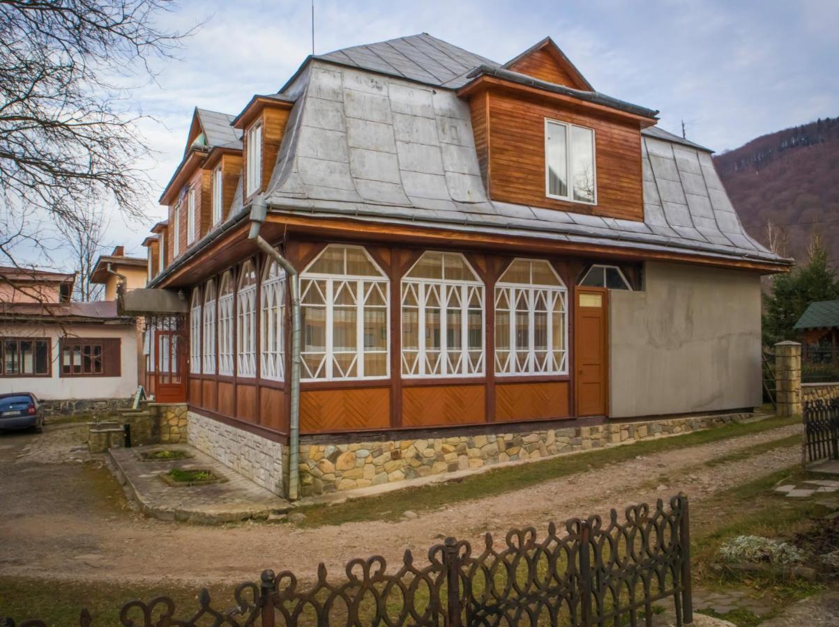 Prut Hotel Яремче Екстериор снимка
