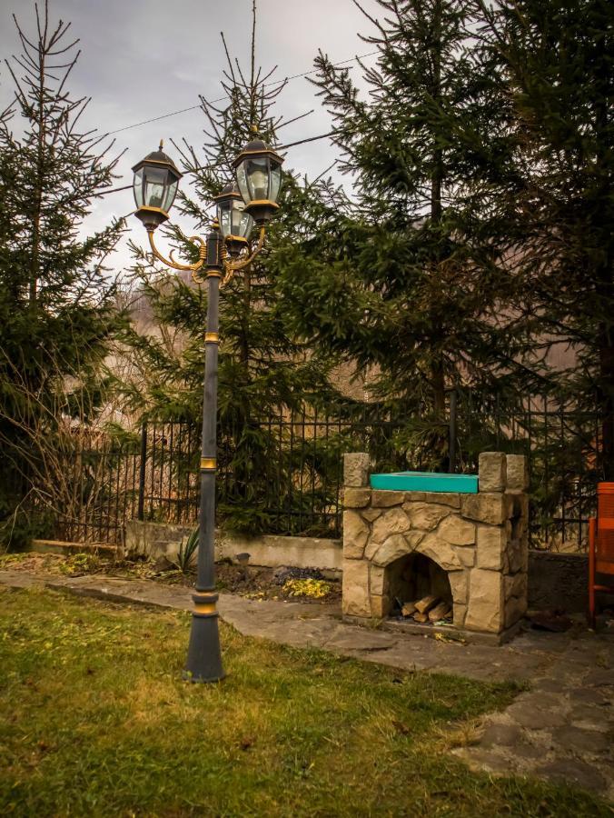 Prut Hotel Яремче Екстериор снимка